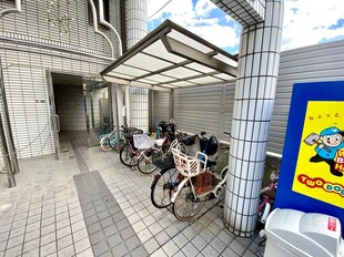 クリスタル長居の物件外観写真